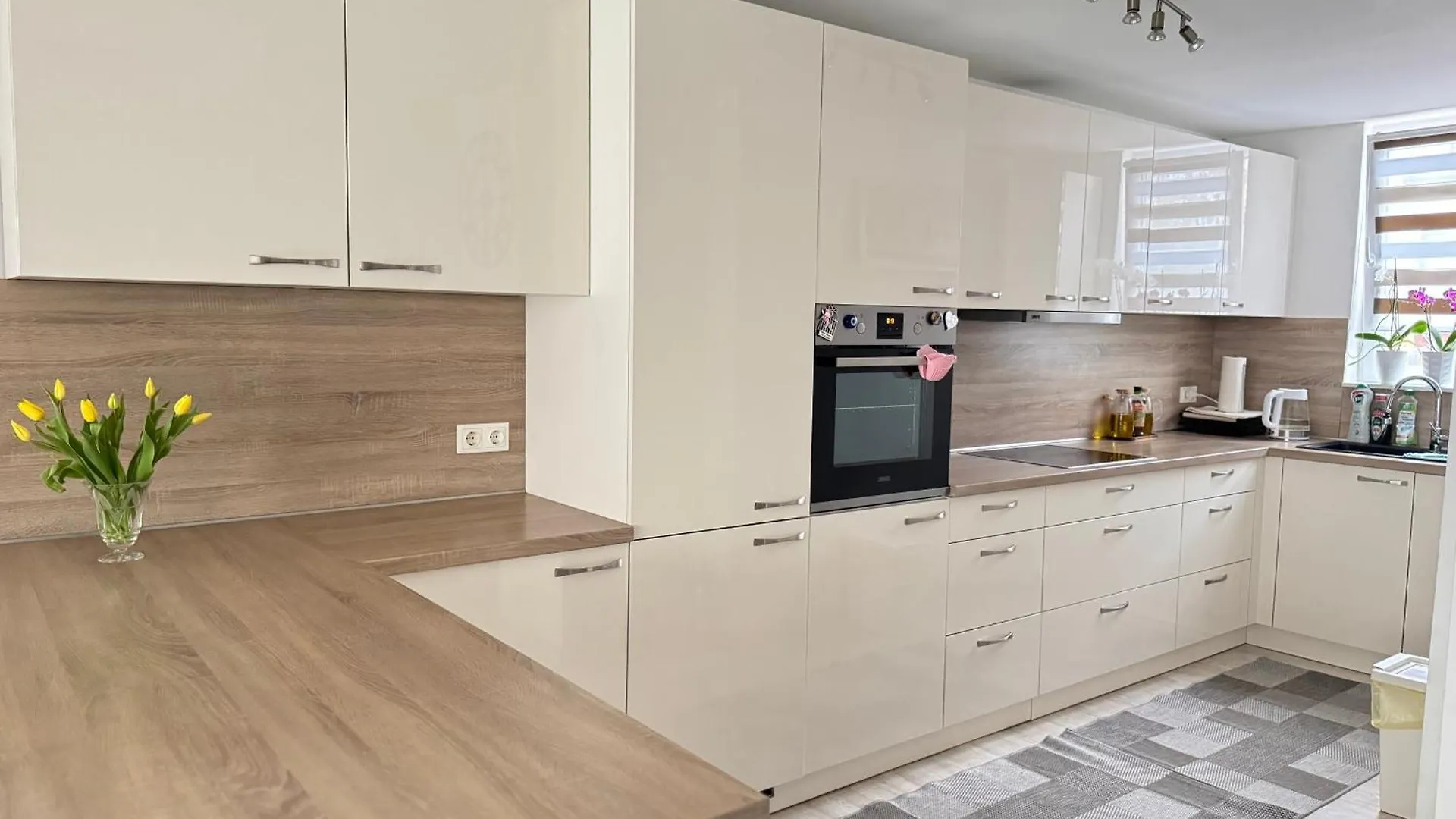 Apartment Haus In Hannover Mittelfeld